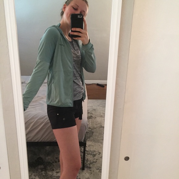 Sold! Columbia dri-fit zip up jacket - Picture 4 of 9